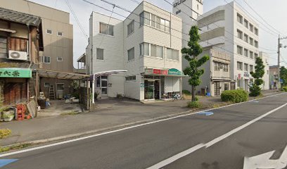 ウメタ化粧品店