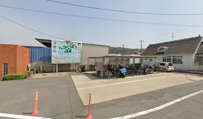 兼吉自転車駐車場