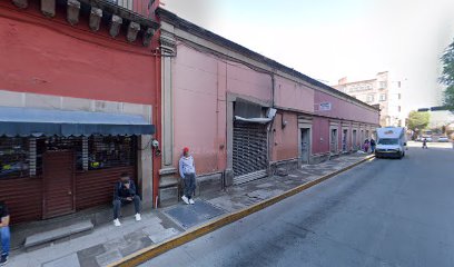 Parada de autobúses 5 de Mayo