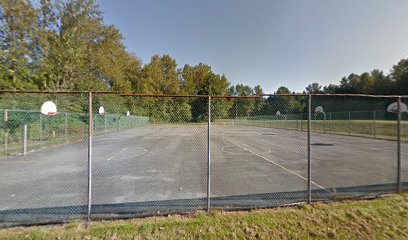 Maple Creek Middle School Basket Ball Courts