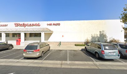 COVID-19 Drive-Thru Testing at Walgreens