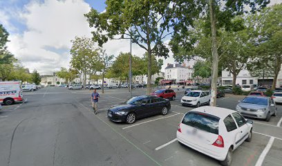 Parking La Fayette