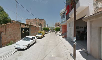 Llantas y Servicios Salazar SA de CV - Tienda de repuestos para automóvil en Cdad. Manuel Doblado, Guanajuato, México