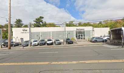 INFINITI of Manhasset Body Shop