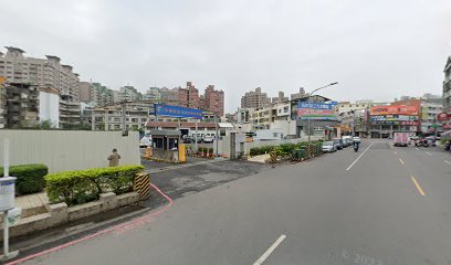 中華電信建興收費停車場