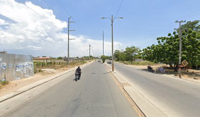 BODEGA CON OFICINAS SOBRE LA TRONCAL DEL CARIBE EN RIOHACHA.