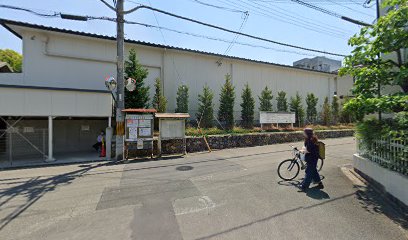 京都芸術大学駐輪場（立体駐輪場）