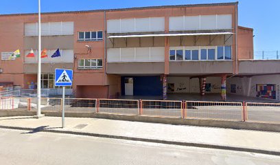 Centro De Educación Infantil Y Primaria Valdeolea en Mataporquera