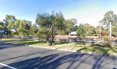 Doonside Cres opp Clarence St