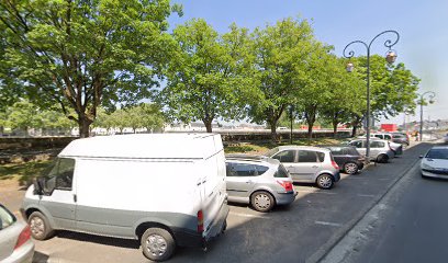 3 Boulevard Victor Hugo Parking