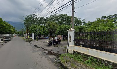 Taman Parkir PT Golden Flower