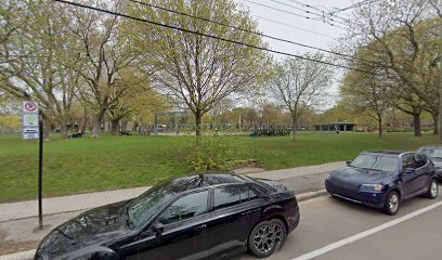 Parc Macdonald baseball field