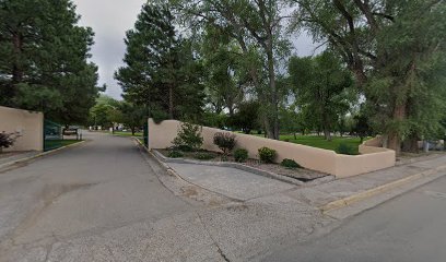 Paseo del Pueblo Norte - Kit Carson Park