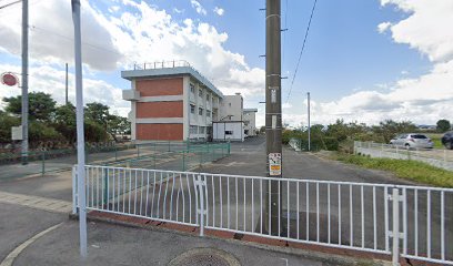 三根西小学校