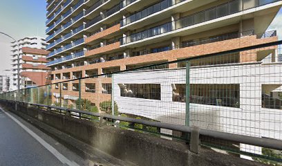 松戸駅西口高架下駐輪場