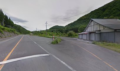 小根津戸の滝 駐車場