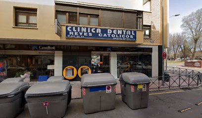 Clínica Dental Reyes Católicos en Alcalá de Henares