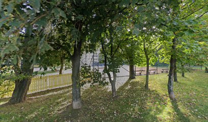 Street-basketbalové hřiště