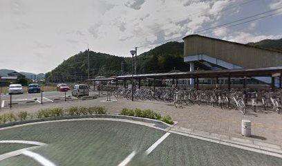 市島駅駐輪場