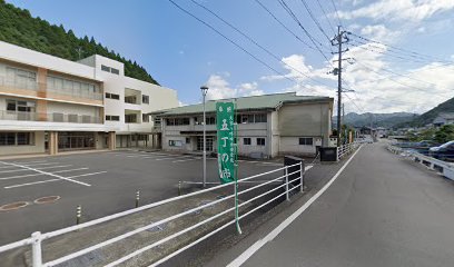 佐伯市立八幡小学校