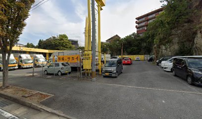 サカイ引越しセンター北九州支社駐車場