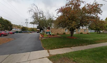 Colonial Court Apartments