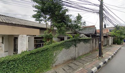 Lentera Bali (pagar hijau)