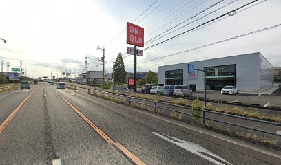 ユニクロ藤枝店駐車場