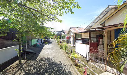 Lorong kaiwatu, KARLOS GANTENG PE RUMAH