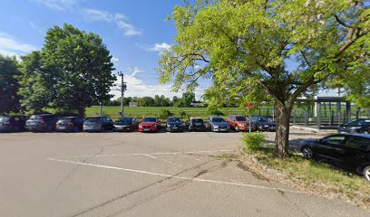 Bahnhofsiedlung 89 Parking