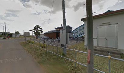 羽前大山駅自転車置場