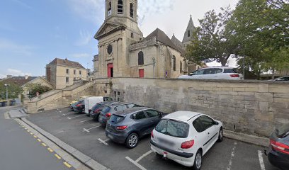 98 Rue Branville Parking