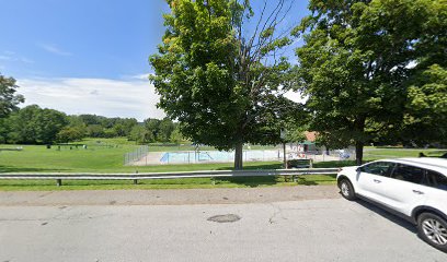 Maple hill park-swimming pool