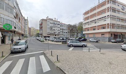 R. Dom Francisco de Almeida 3 Parking