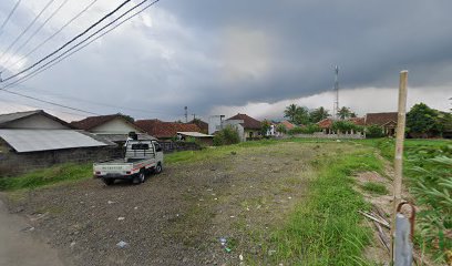 Parkir Mobil Kolam Renang Cijoho Indah