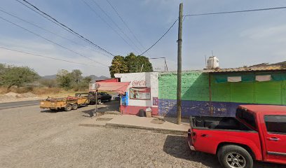 Taller y refaccionaria Guzman - Tienda de repuestos para automóvil en Juchitlán, Jalisco, México