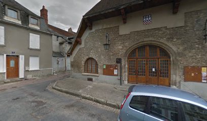 Centre de Vaccination Covid-19-la Charité sur Loire-Salle des Fêtes