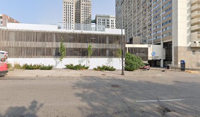 111 Kellogg Blvd E Garage