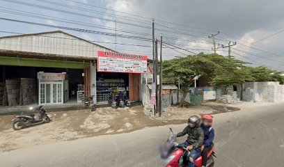 Penjual Kayu Kalimantan