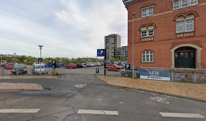 Rugårdsvej 1 Parking