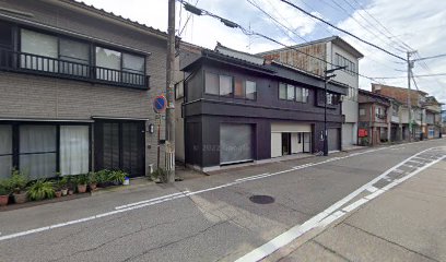 安田化粧品店