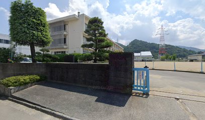 富士吉田市立富士見台中学校