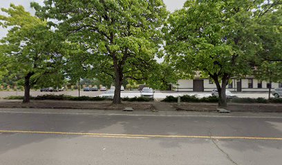 603 NW 2nd St Parking