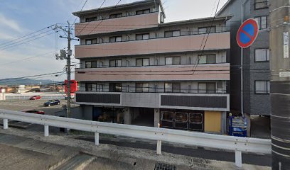 カウルス広島店