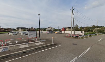 柏崎インター高速バス停駐車場