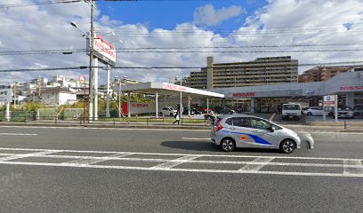 NISSAN e-シェアモビ 日産大阪 箕面牧落西店 ステーション