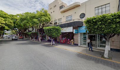 Dr. Mario Alberto Lagunes López, Cirujano estético y cosmético