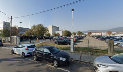 Milchhof Parkplatz AVL