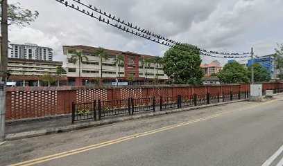 Foon Yew High School Bus Parking 宽柔中学校车停放处