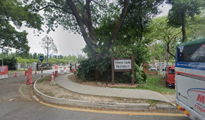 Taman Tasik Permaisuri parking